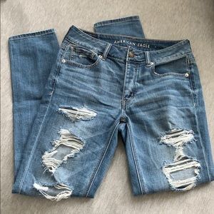 American Eagle Distressed Tomgirl Jeans